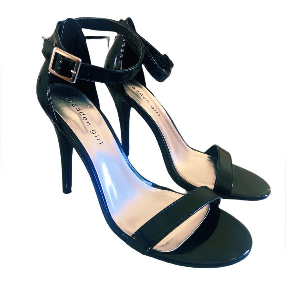 Madden Girl - Black Patent Leather Dress Sandals 4in - Size 8.5